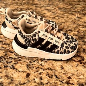 Amazing toddler size 5 leopard adidas sneakers